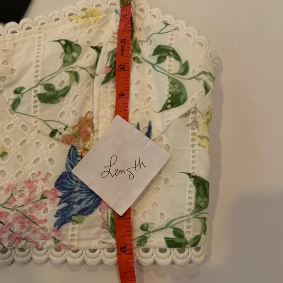 NWT Lulu's Sweet At Heart White Floral Eyelet Smocked Bustier Crop Top XL - Picture 11 of 11